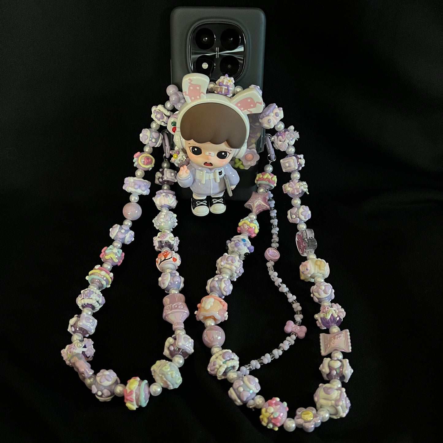 Custom Zoraa Phone Clip